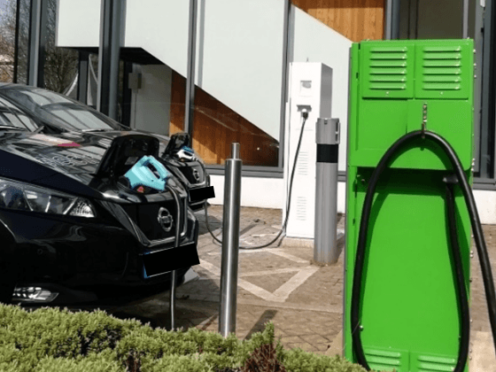 ||Award-winning VIGIL V2G system at Aston University||Versinetic's Tree Trunk EV Charger